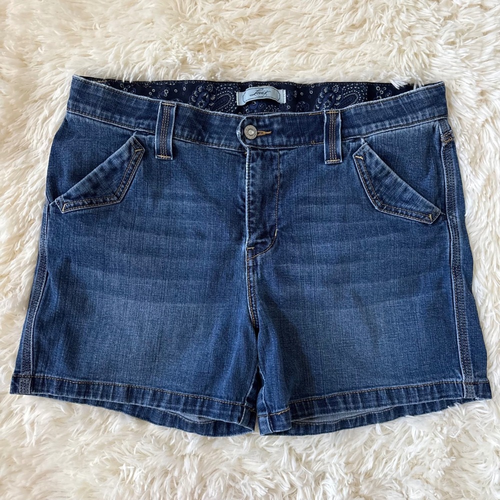 Levis Womens Medium Wash Denim Shorts Paisley Waistband Size 14 Stretch